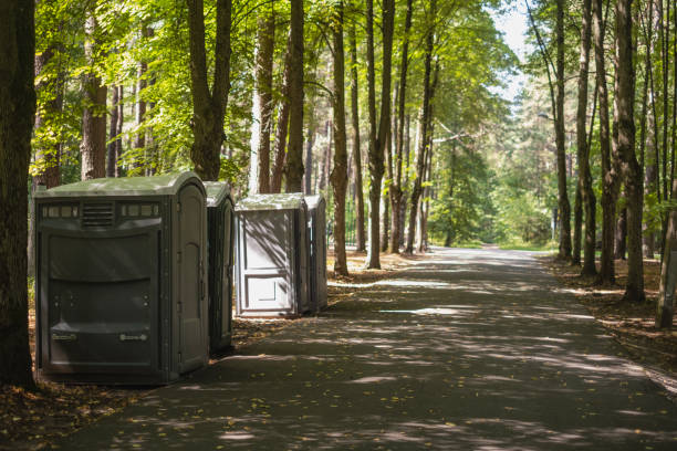 Best Portable restroom trailer rental  in Garden City, MI